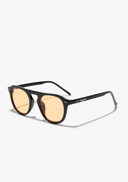 Capri Black Amber