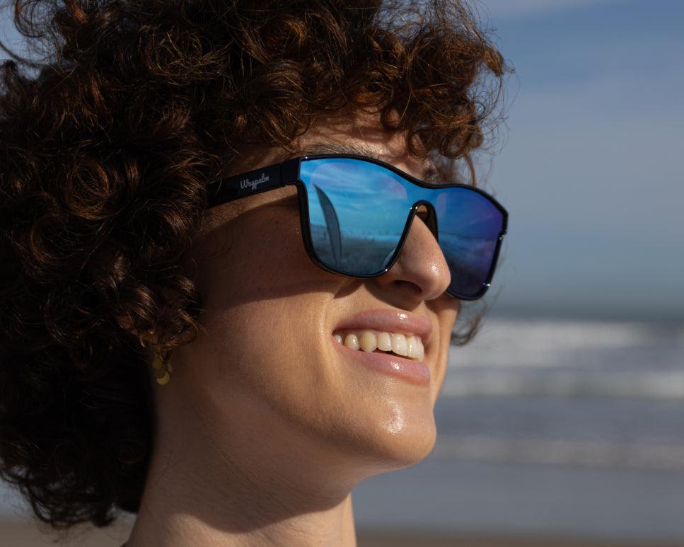 Curve Black- Blue Mirrow - Waypalm ©