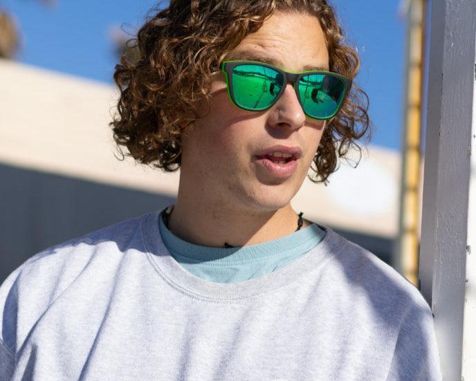 Regular Black Green Polarized - Green Mirrow - Waypalm ©