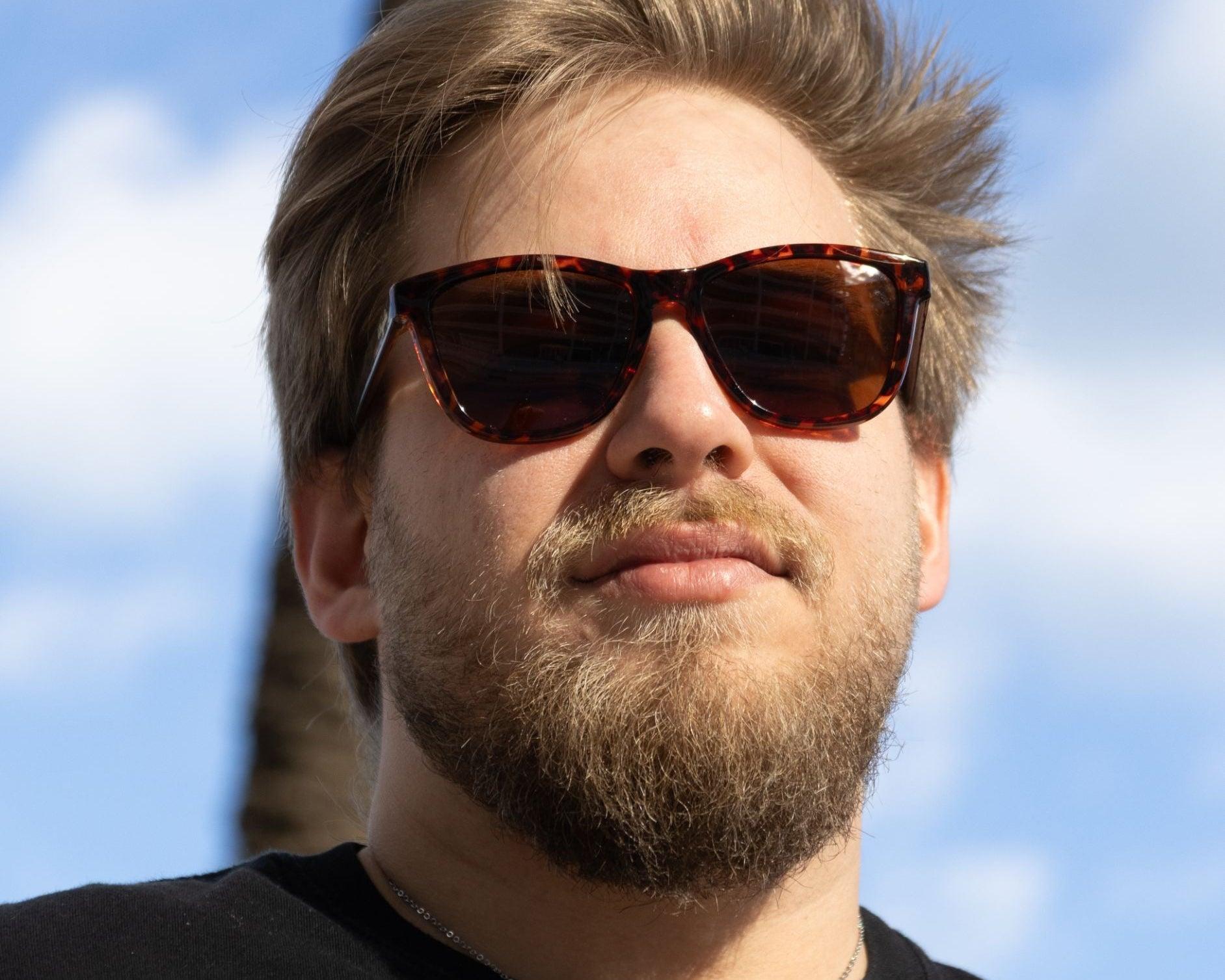 Regular Polarized - Carey Brown - Waypalm ©