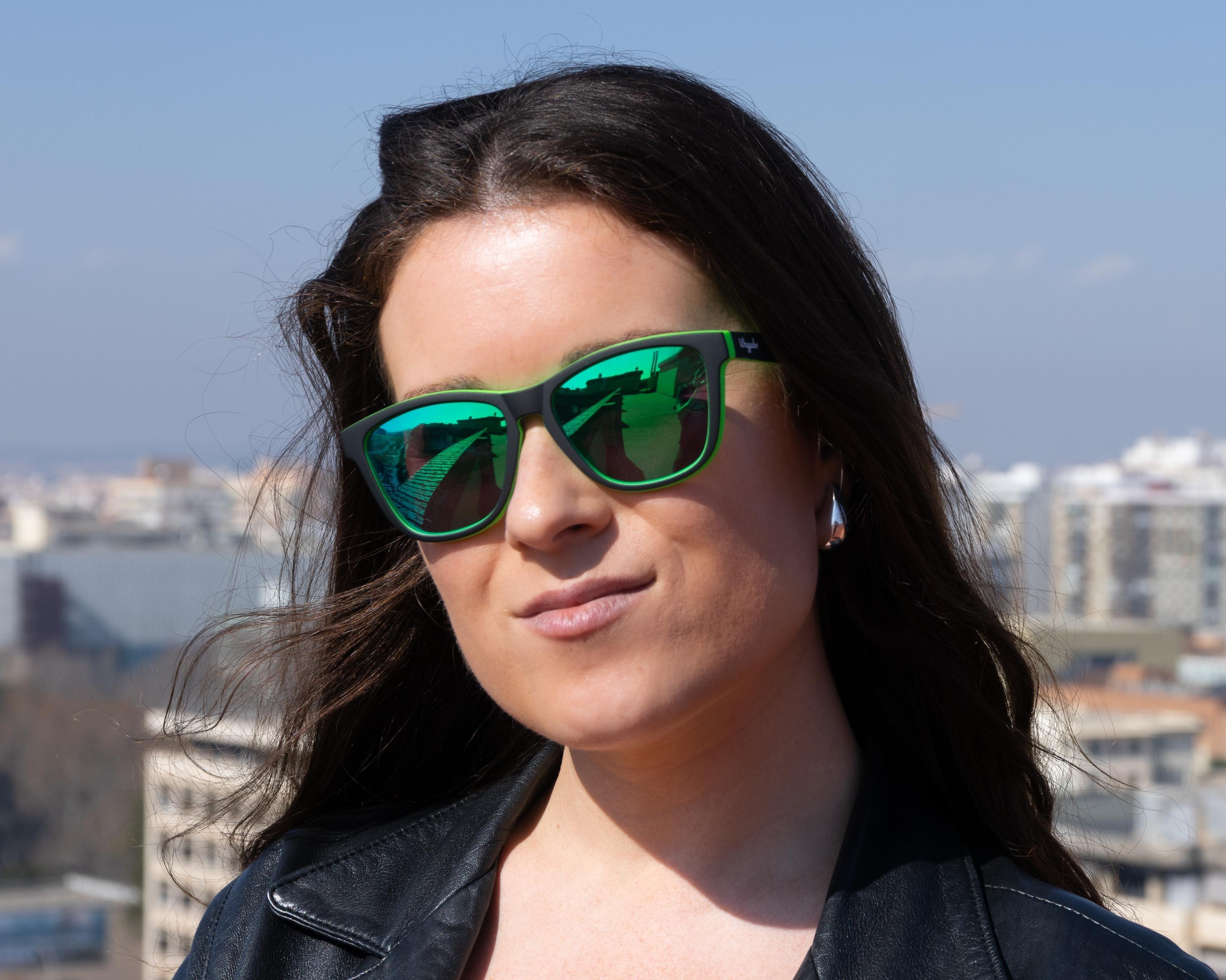 Regular Black Green Polarized - Green Mirrow - Waypalm ©